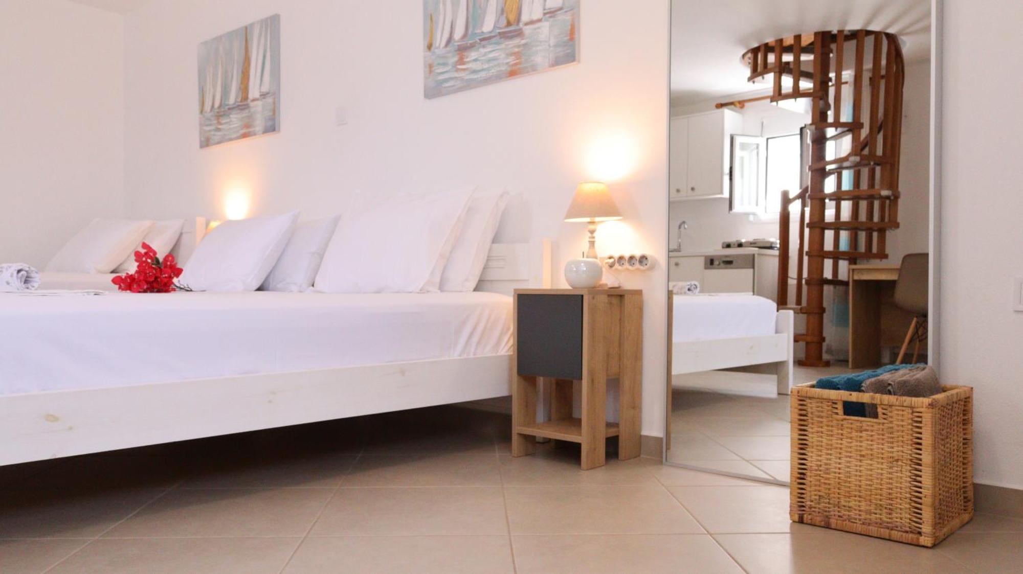 Lemon Tree Maisonette - Naoussa Paros Екстериор снимка